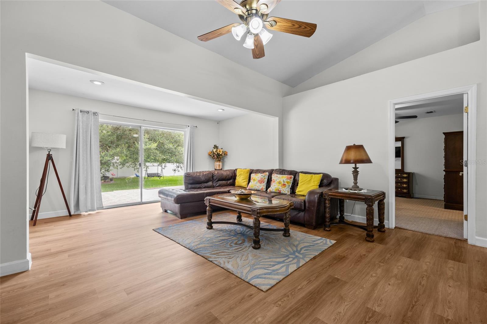 Image 6 of 32 For 12404 31st Avenue
