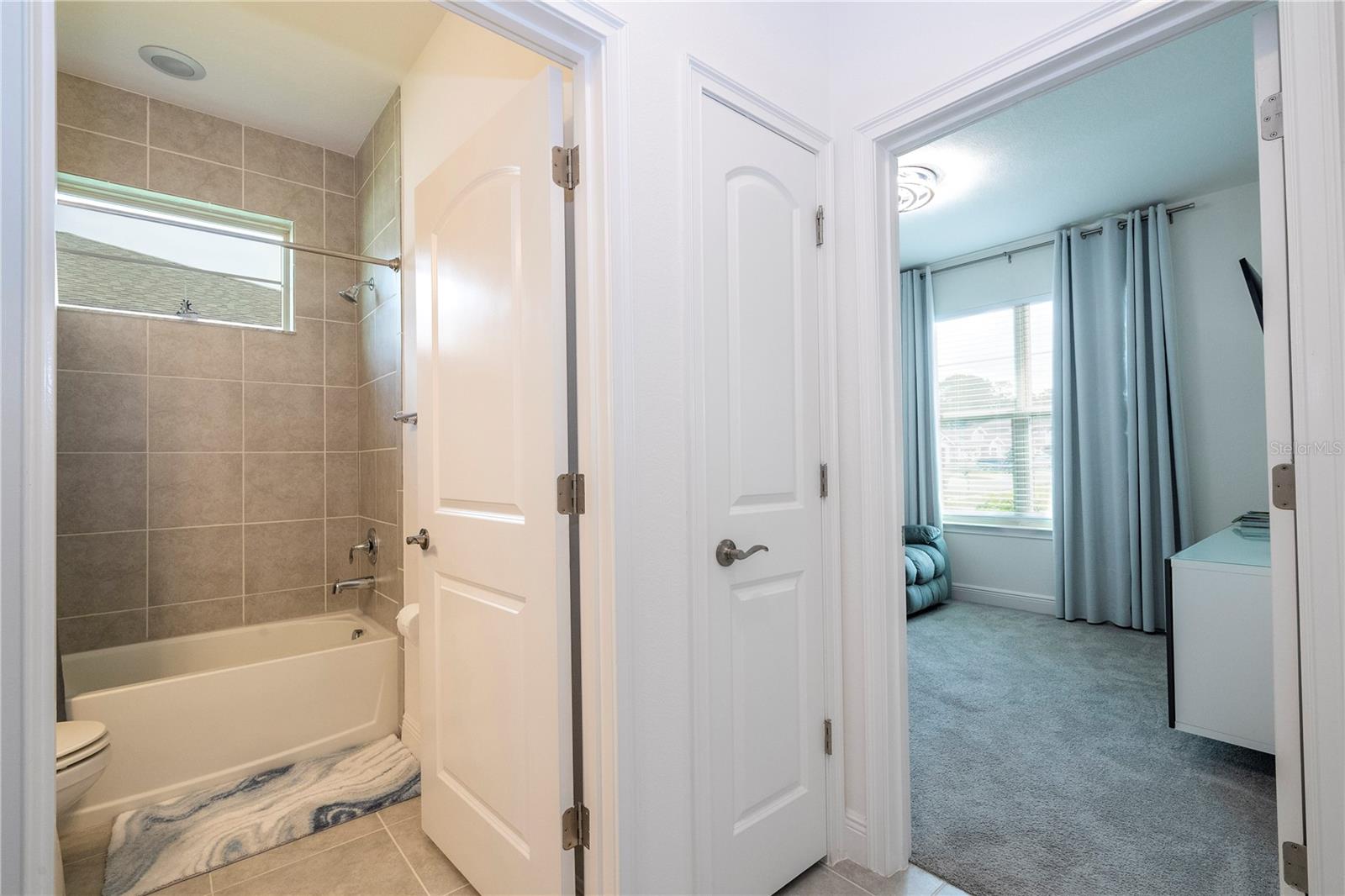 Image 35 of 72 For 3116 Oxbow Court
