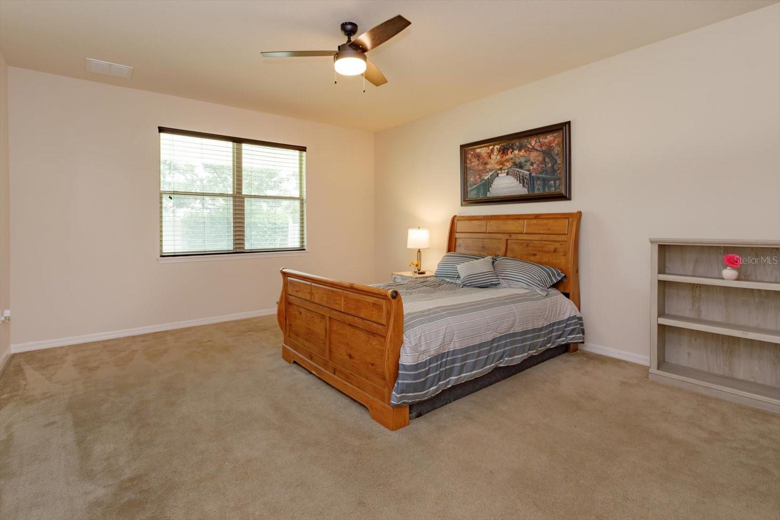 Image 19 of 41 For 1521 Lake Parkway Drive