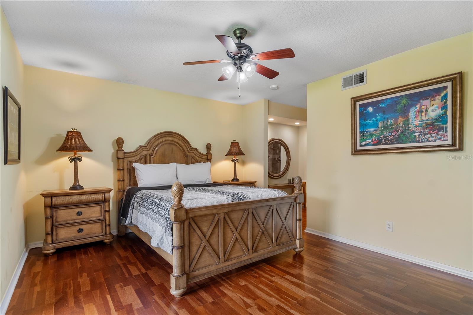 Image 16 of 34 For 1055 Kensignton Park Drive 317