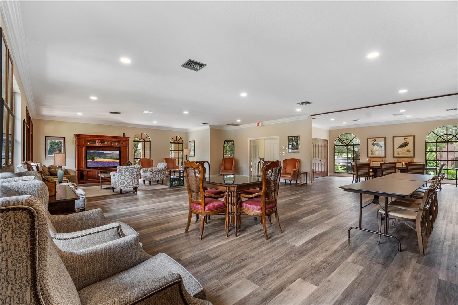 Image 33 of 34 For 1055 Kensignton Park Drive 317