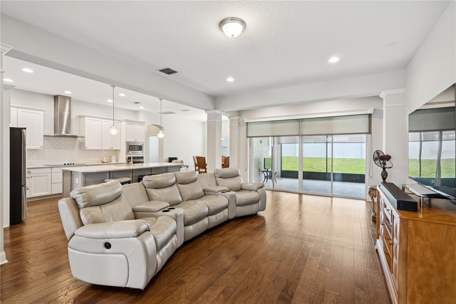 Image 11 of 46 For 16415 Good Hearth Boulevard