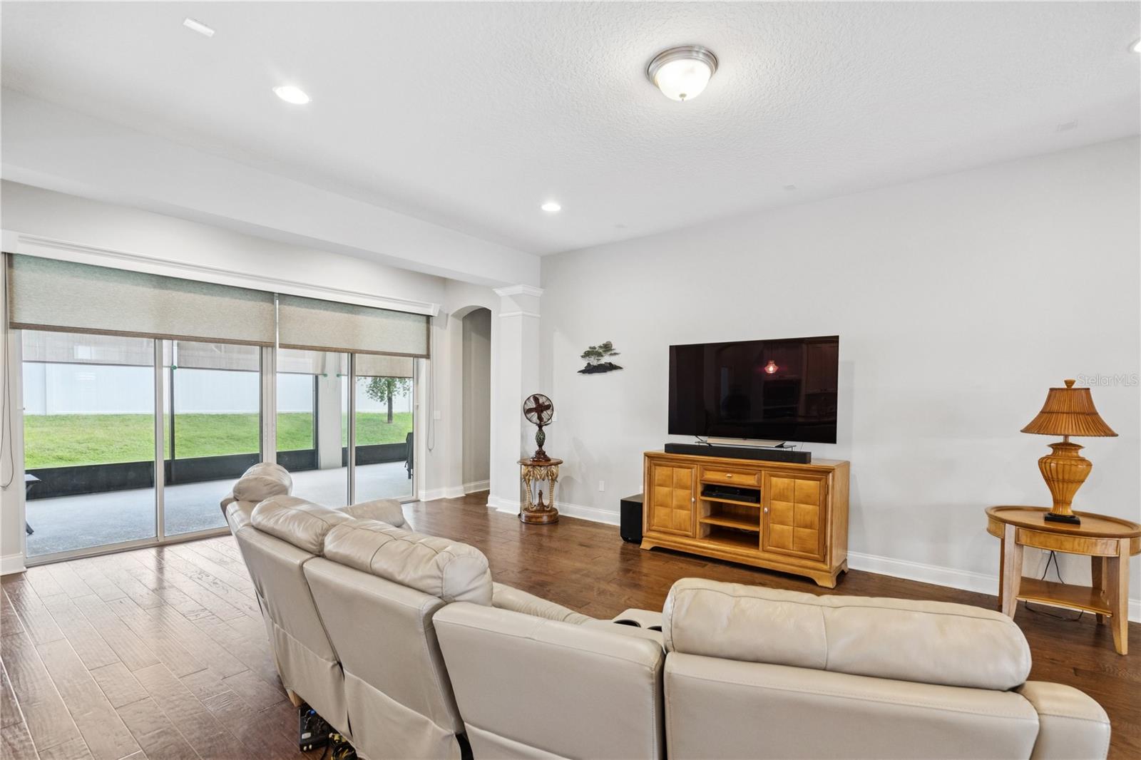 Image 12 of 46 For 16415 Good Hearth Boulevard