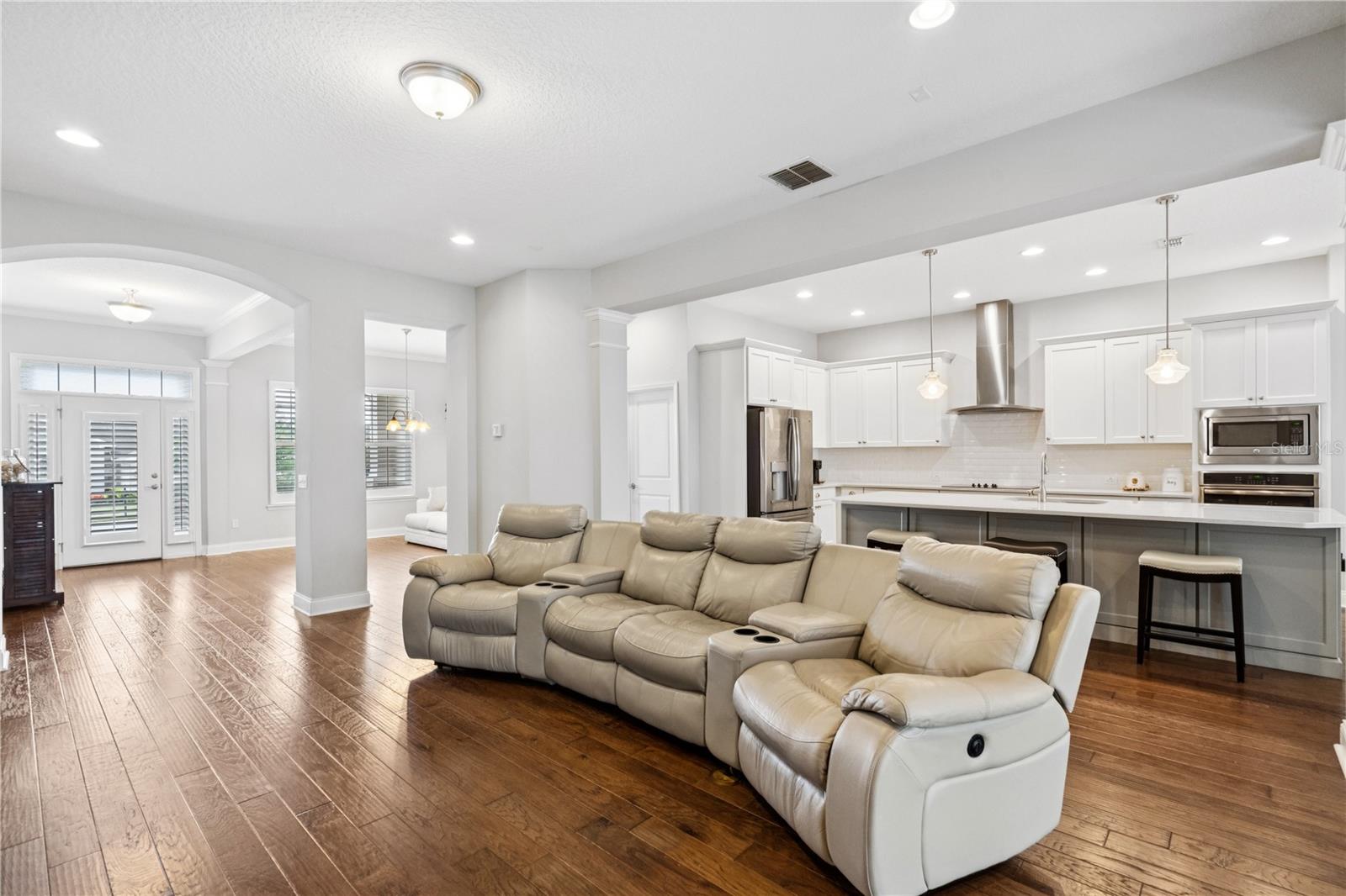 Image 14 of 46 For 16415 Good Hearth Boulevard