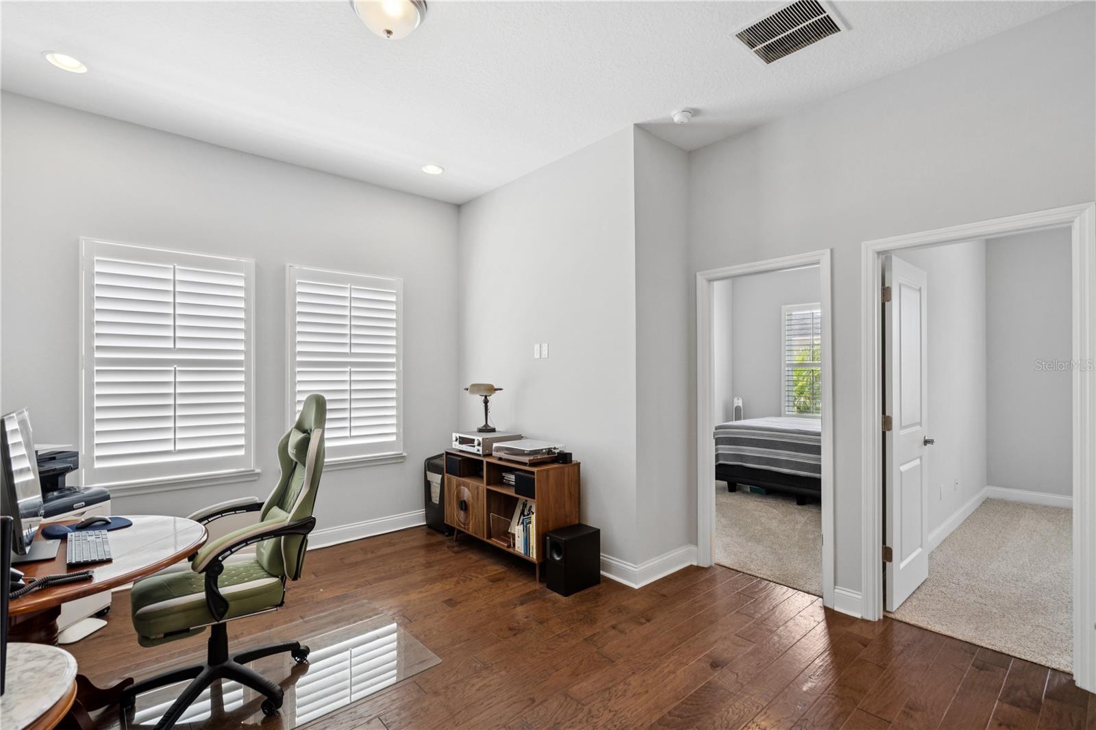 Image 28 of 46 For 16415 Good Hearth Boulevard