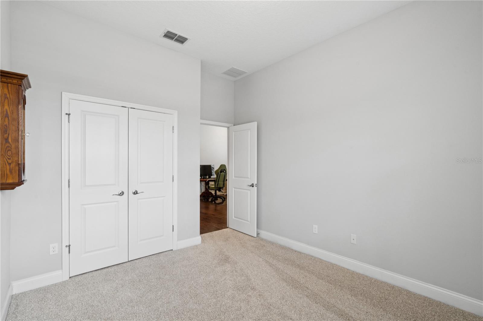 Image 34 of 46 For 16415 Good Hearth Boulevard