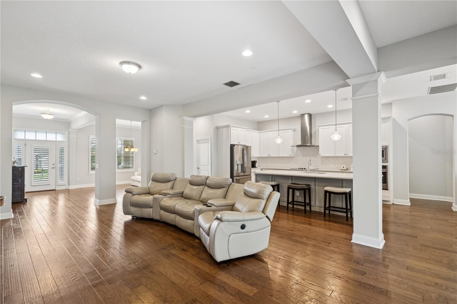 Image 9 of 46 For 16415 Good Hearth Boulevard