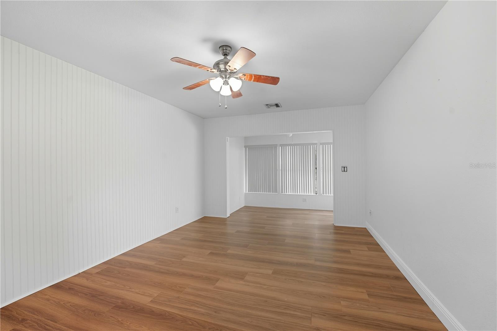 Image 10 of 14 For 416 Haverlake Circle