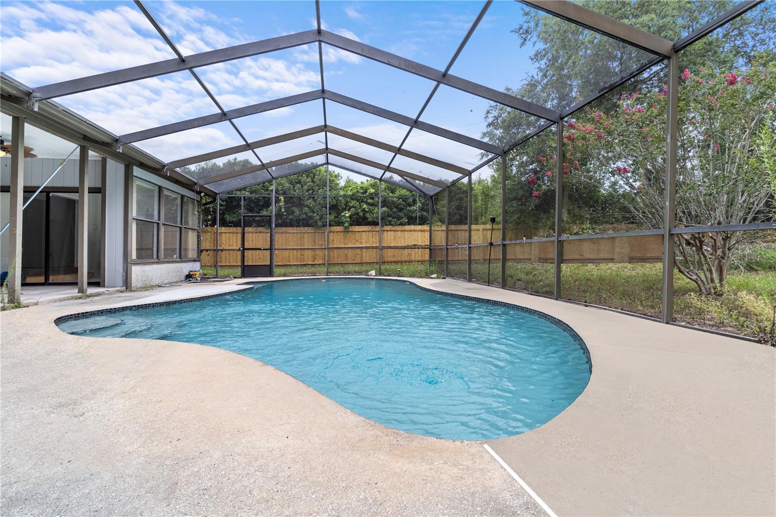 Image 6 of 14 For 416 Haverlake Circle