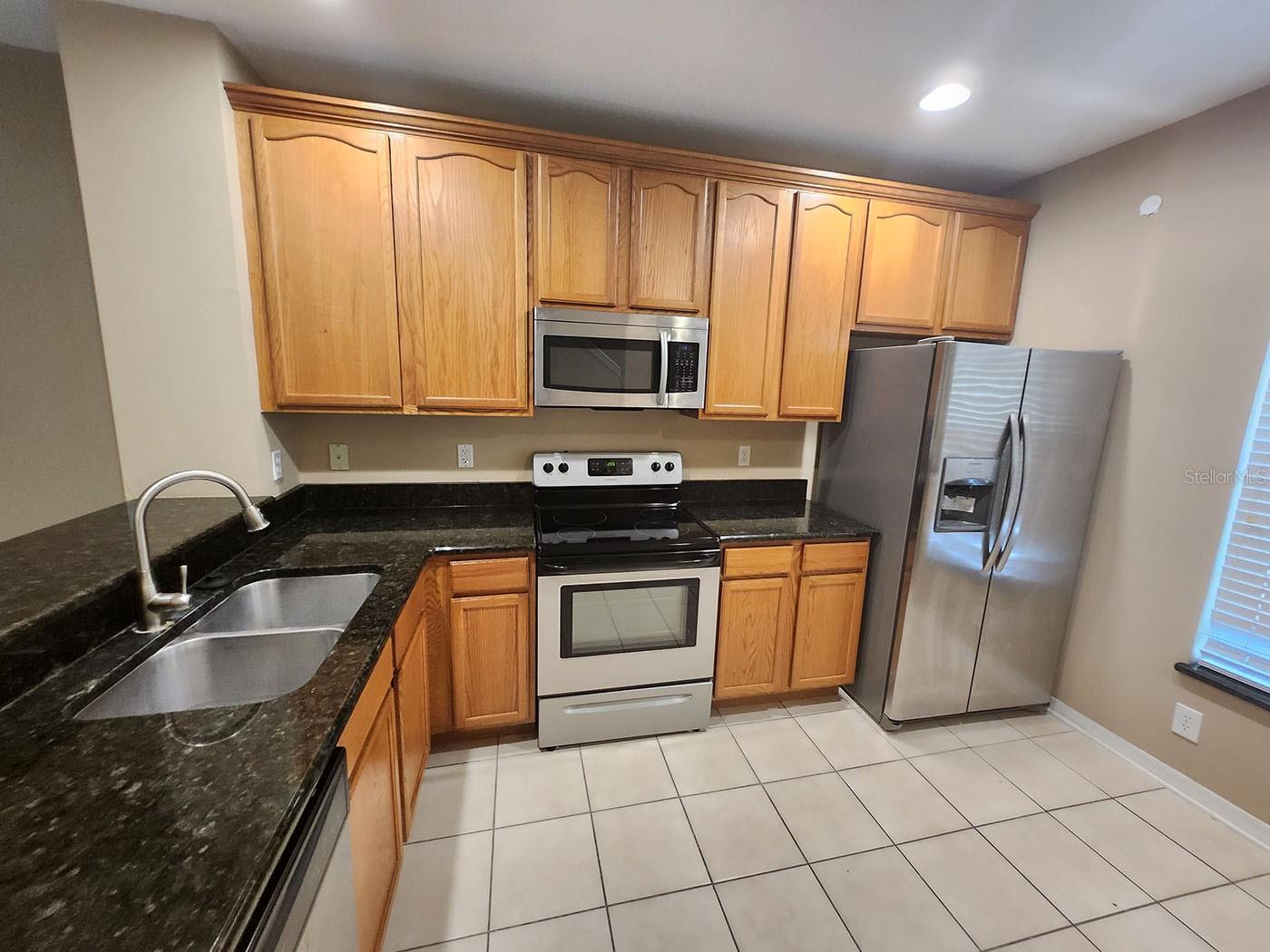 Image 2 of 20 For 3577 Wilshire Way Road 61