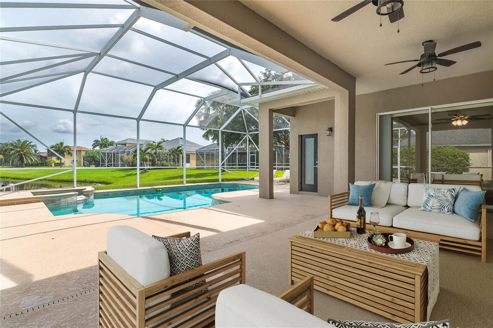 Listing photo id 29 for 3620 Chardonnay Drive