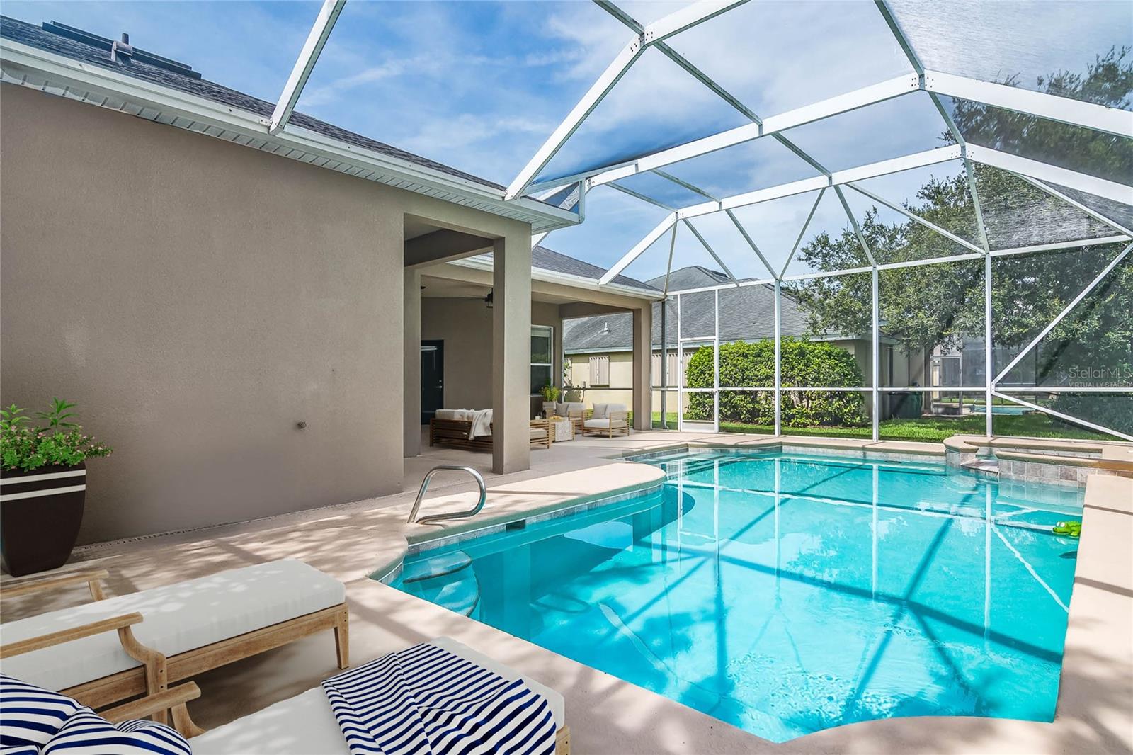 Listing photo id 30 for 3620 Chardonnay Drive