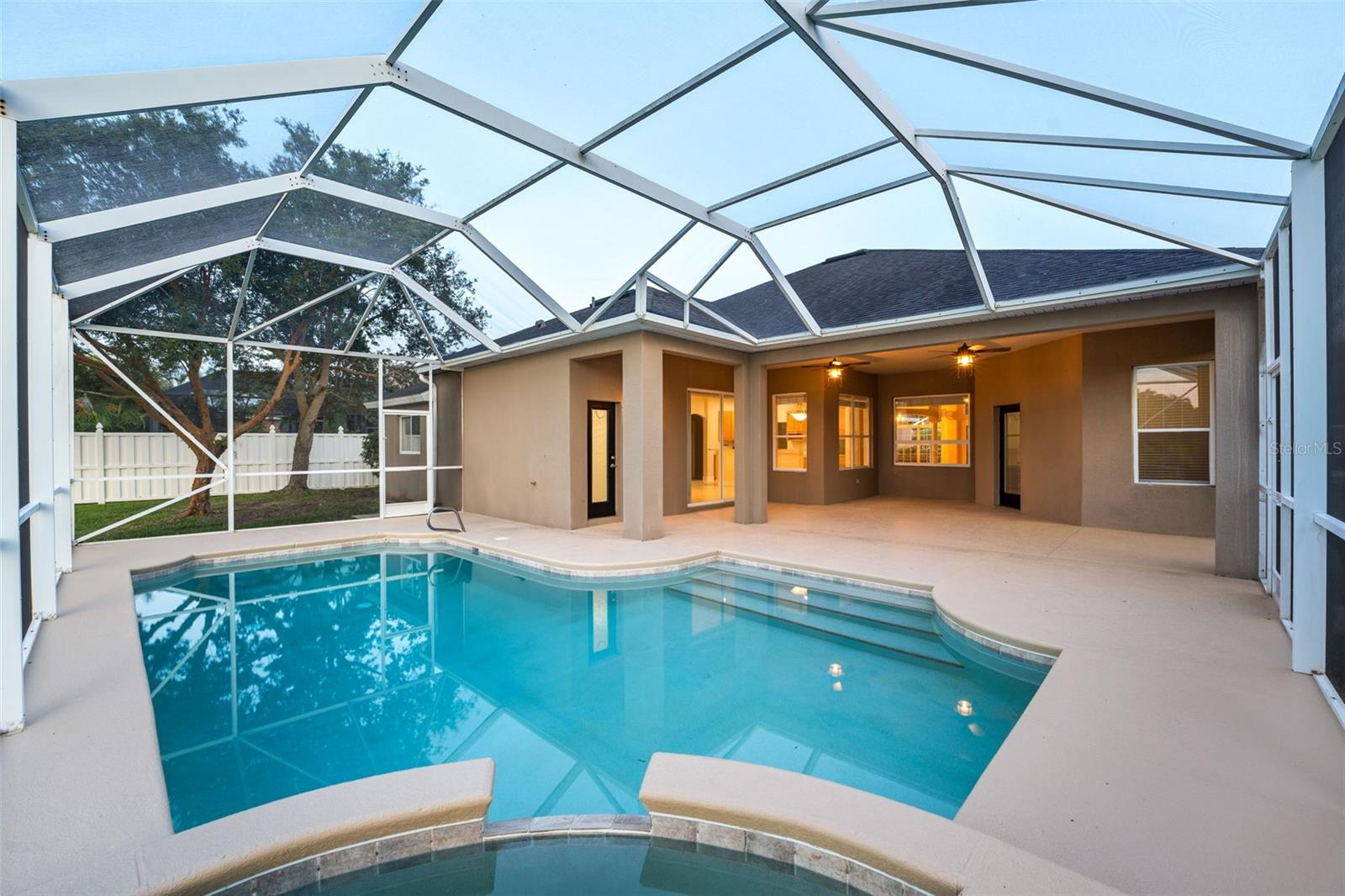 Listing photo id 33 for 3620 Chardonnay Drive