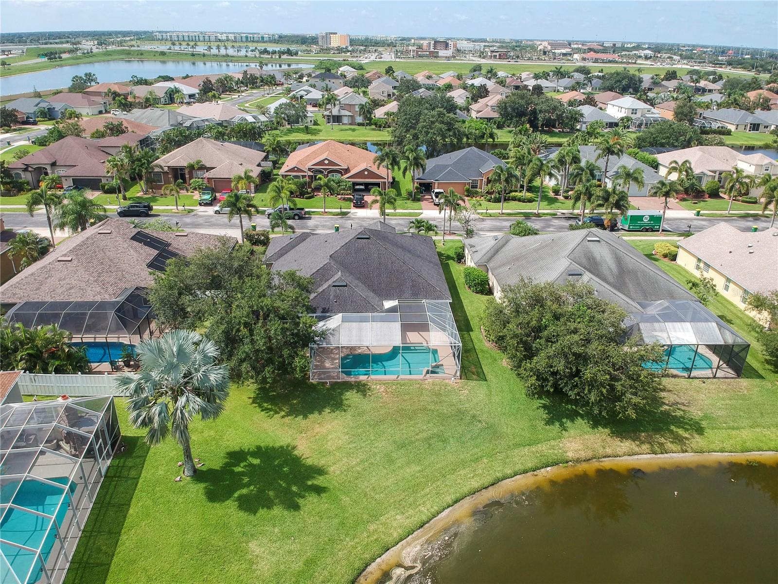 Listing photo id 47 for 3620 Chardonnay Drive