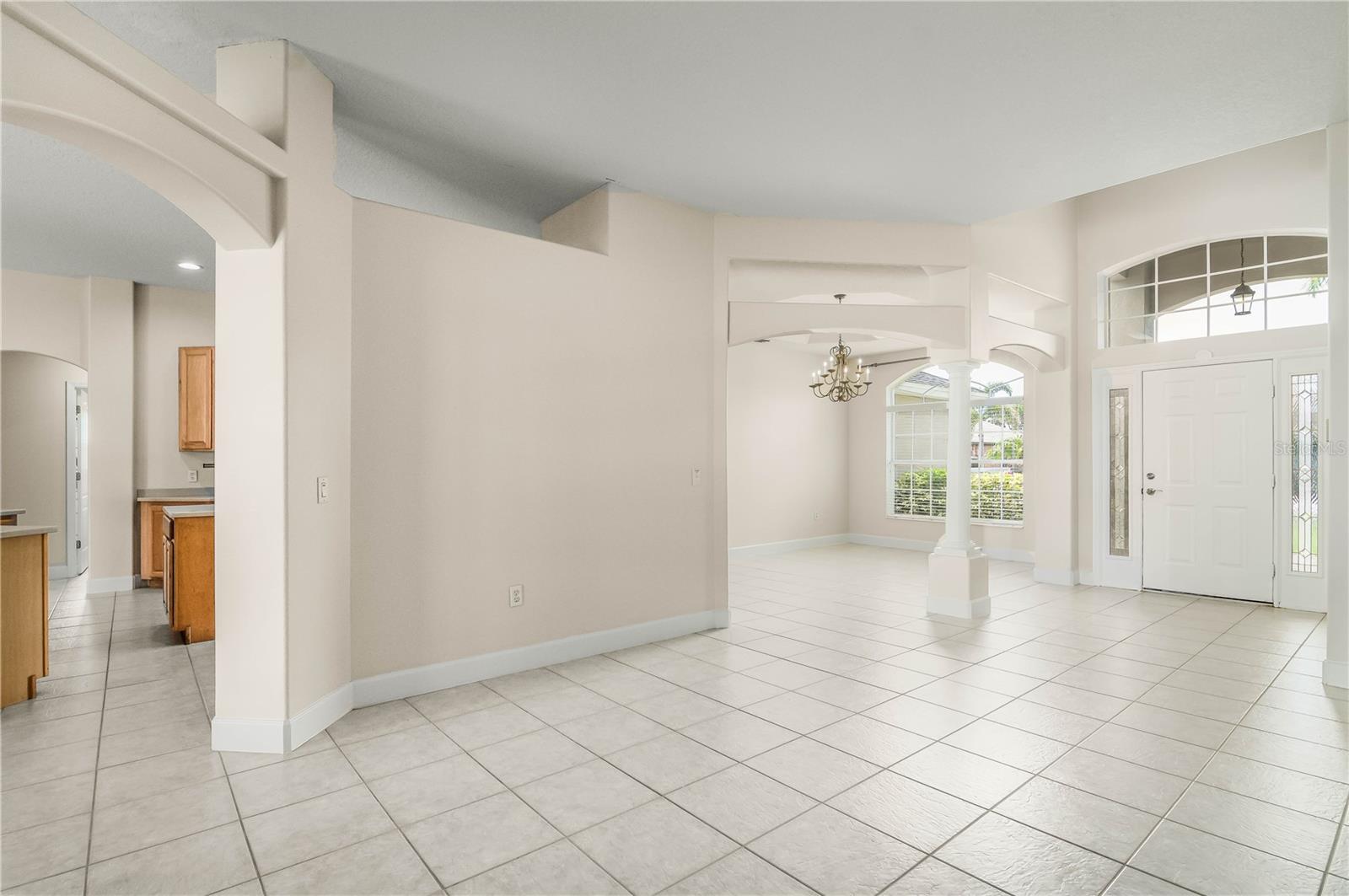 Listing photo id 57 for 3620 Chardonnay Drive