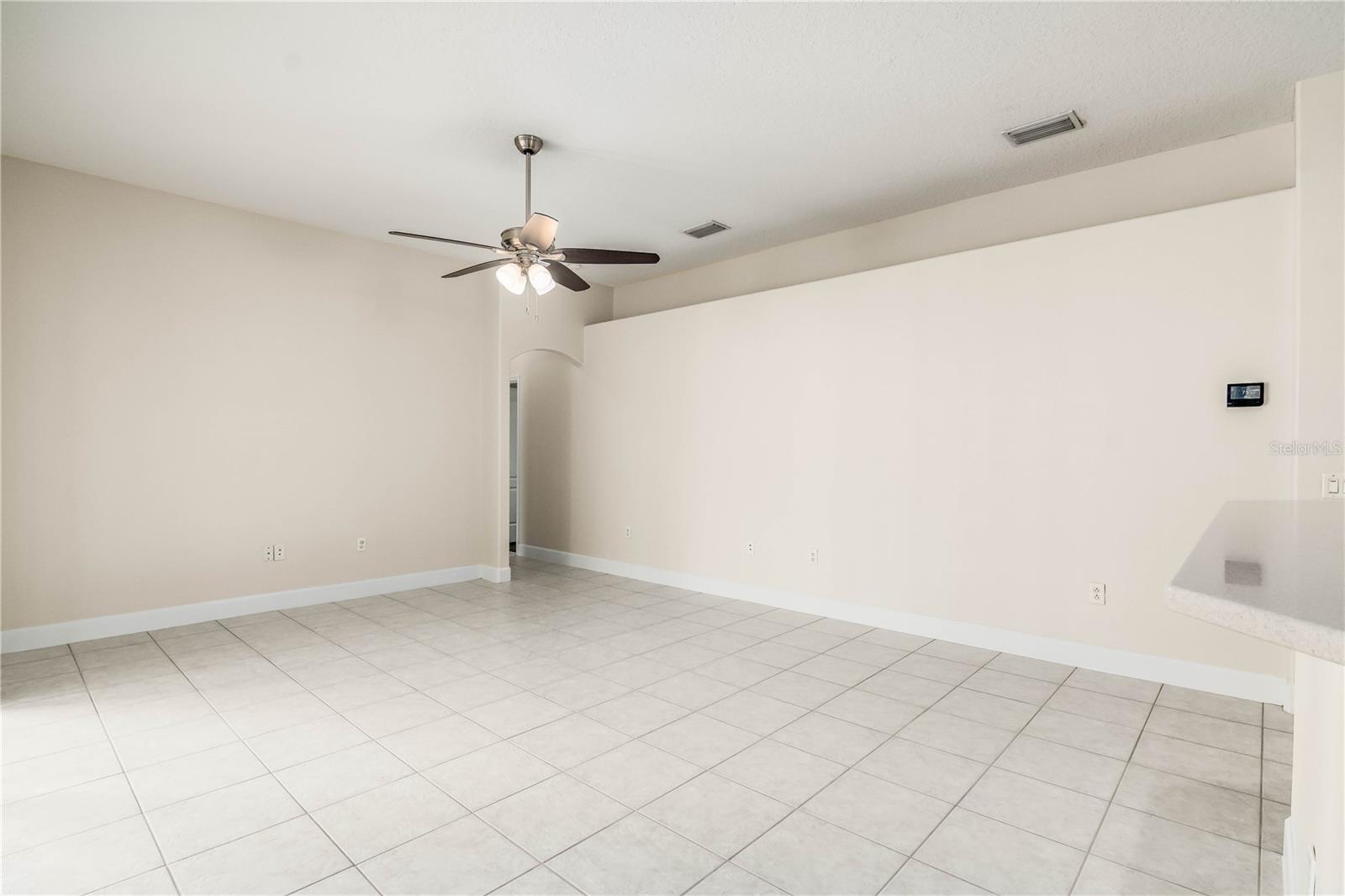 Listing photo id 60 for 3620 Chardonnay Drive