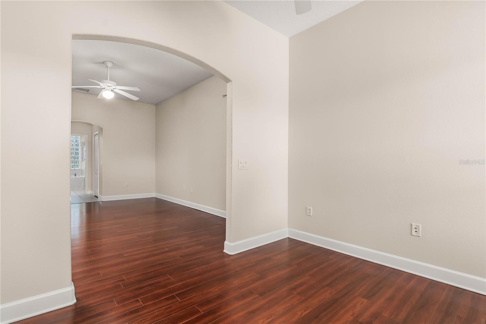 Listing photo id 63 for 3620 Chardonnay Drive
