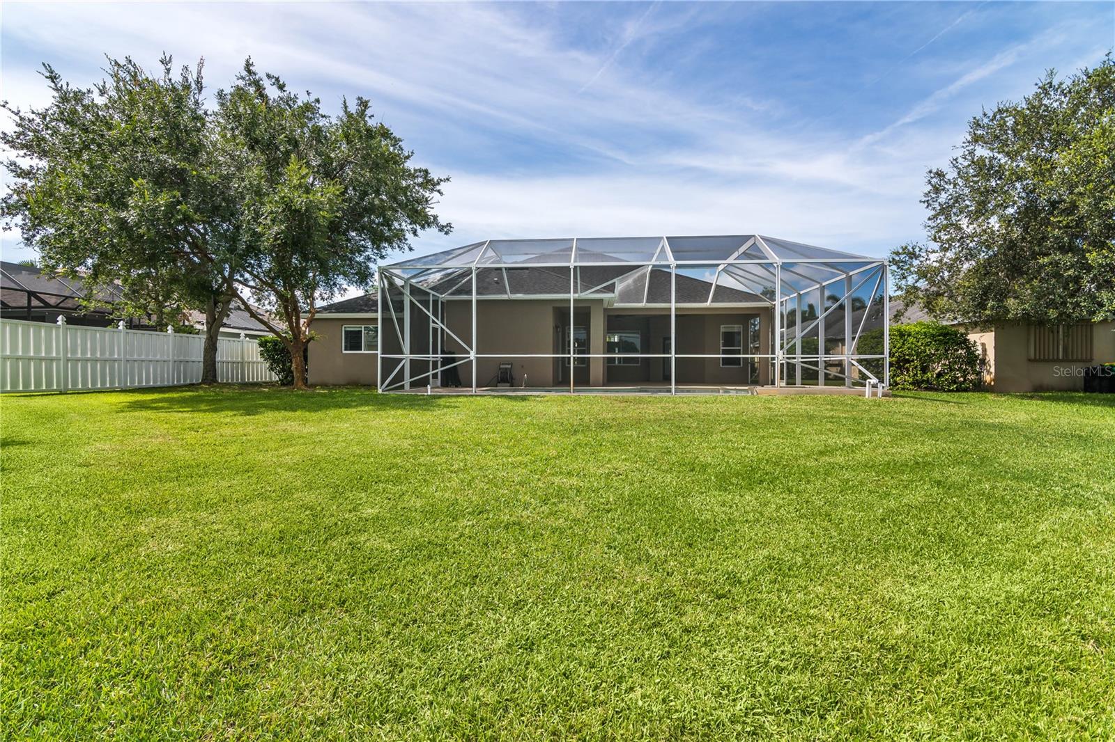 Listing photo id 78 for 3620 Chardonnay Drive