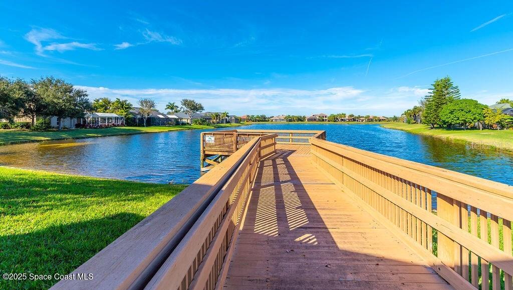Listing photo id 91 for 3620 Chardonnay Drive