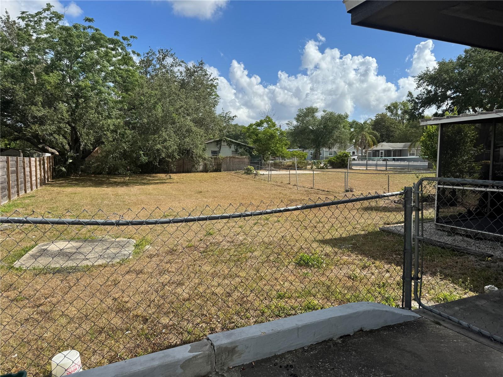 Image 12 of 23 For 881 Church Avenue