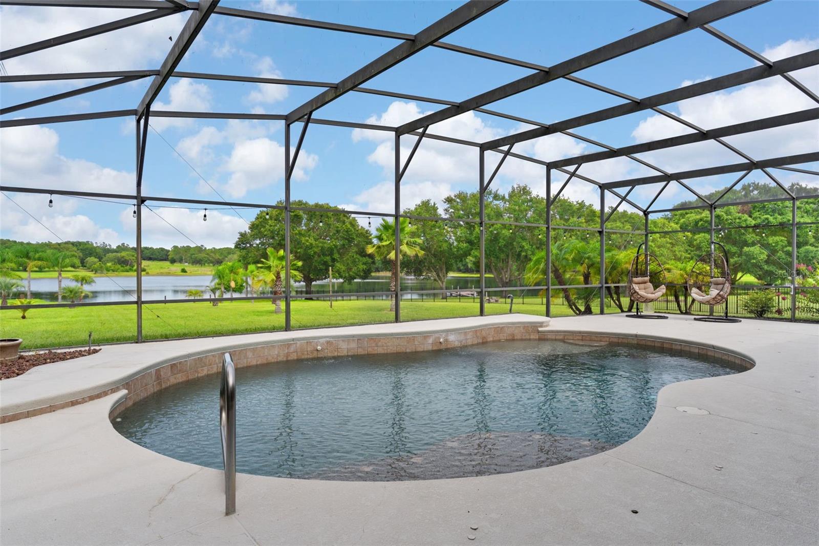 Image 32 of 45 For 10701 Dark Water Court