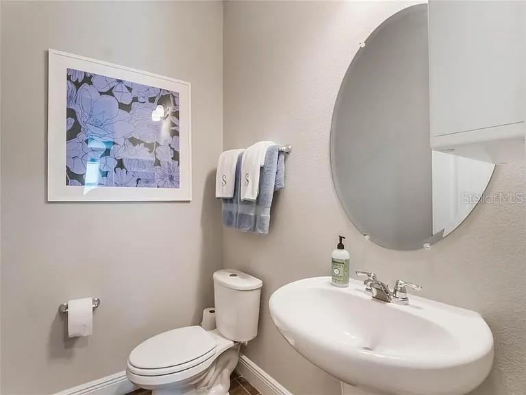 Image 16 of 40 For 753 Daybreak Place