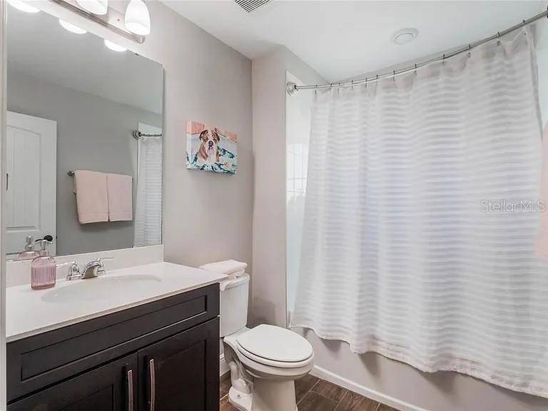Image 24 of 40 For 753 Daybreak Place