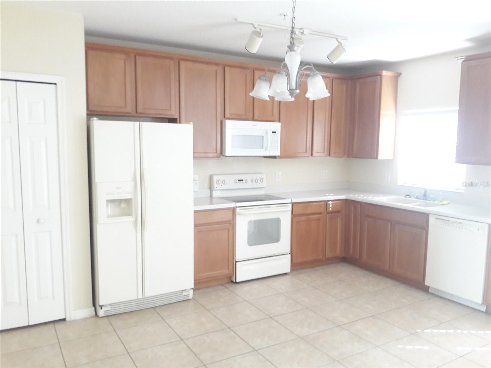 Image 6 of 11 For 9810 Tivoli Villa Drive