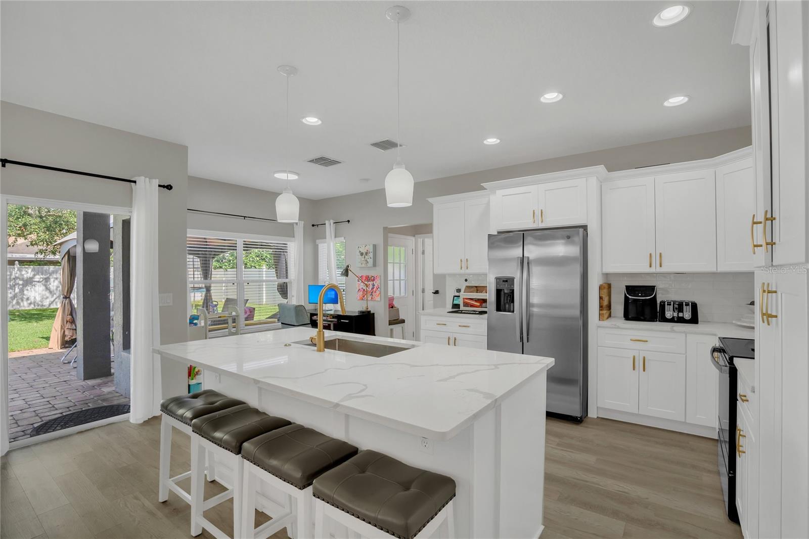 Image 4 of 36 For 10621 Cypress Trail Drive