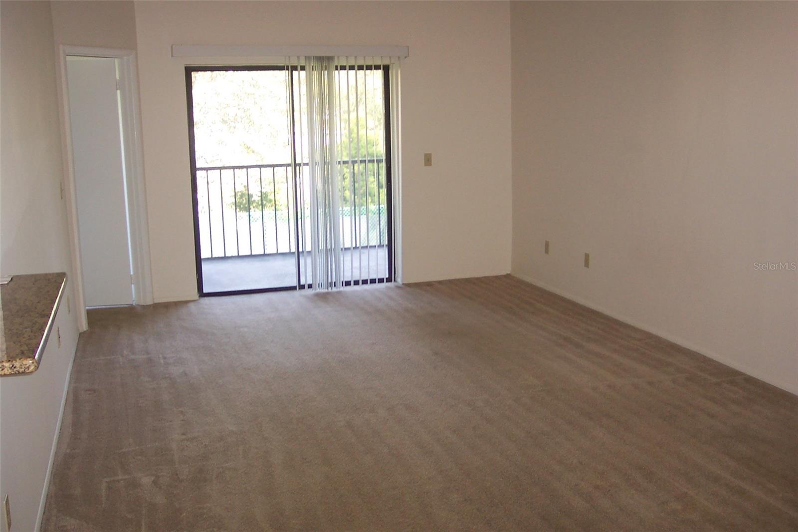 Image 4 of 11 For 7851 Sugar View Court 7851