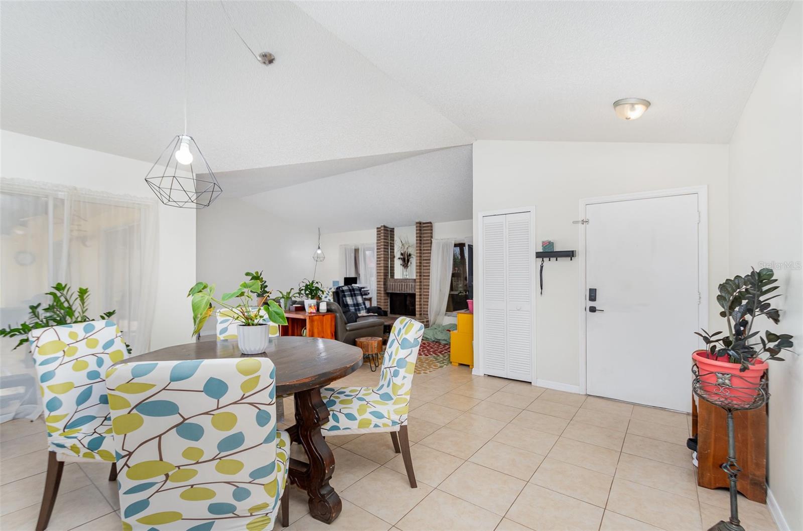 Image 12 of 27 For 5031 Nassau Circle 8