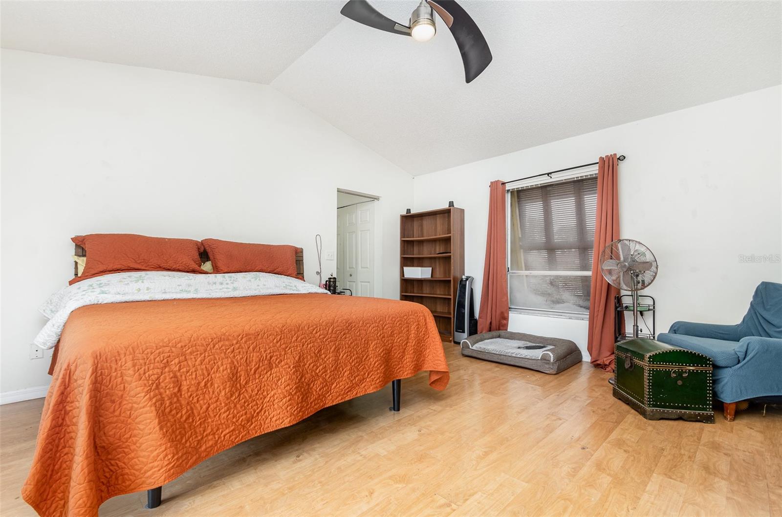 Image 15 of 27 For 5031 Nassau Circle 8
