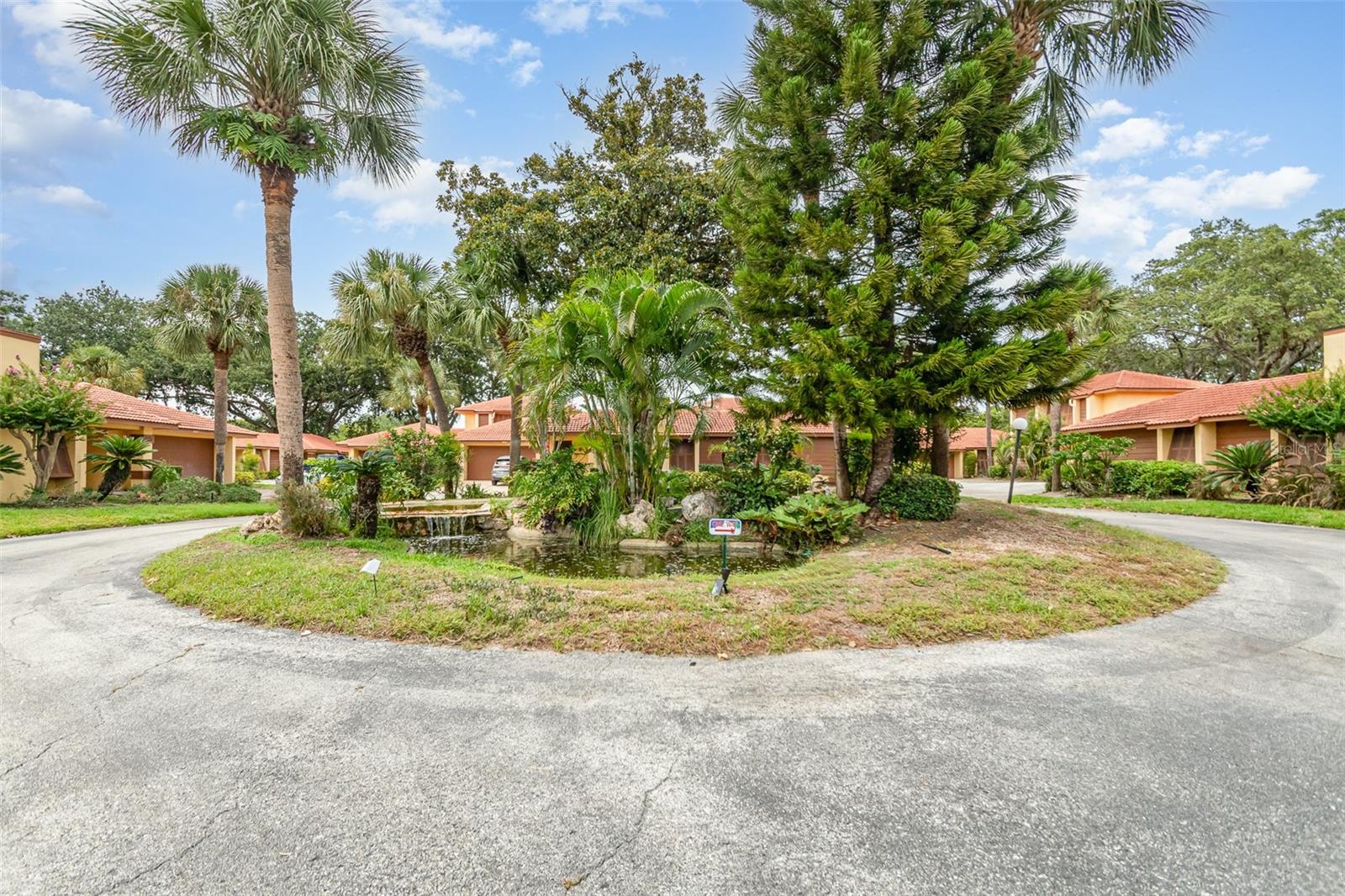 Image 3 of 27 For 5031 Nassau Circle 8