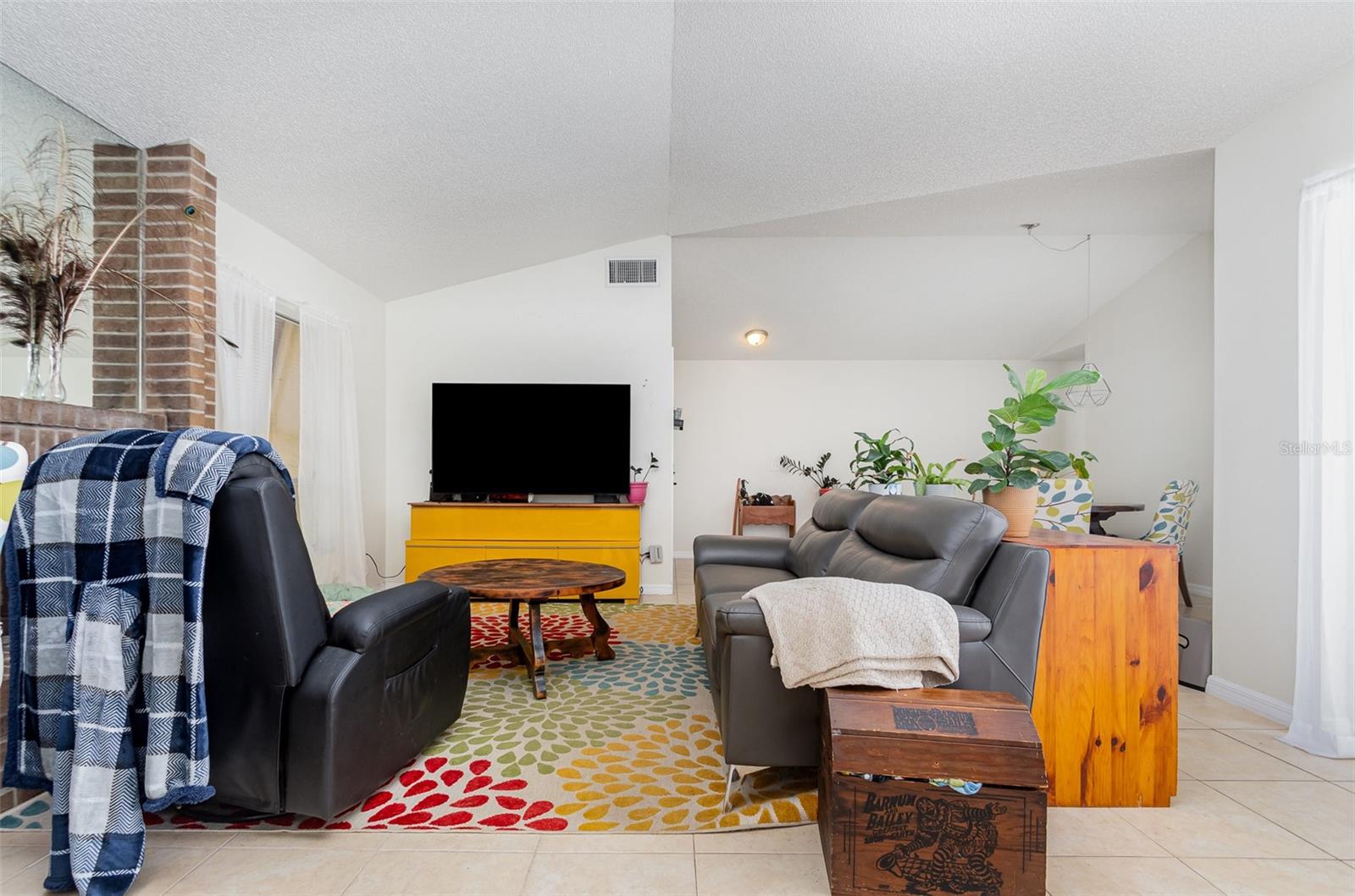 Image 7 of 27 For 5031 Nassau Circle 8