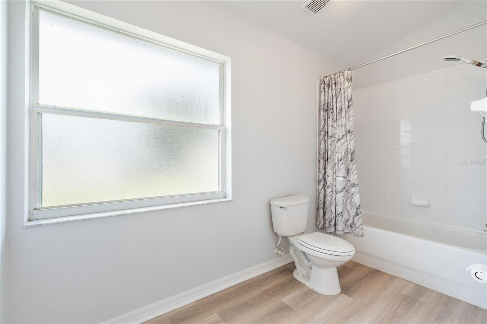 Image 16 of 34 For 313 Cheshire Way