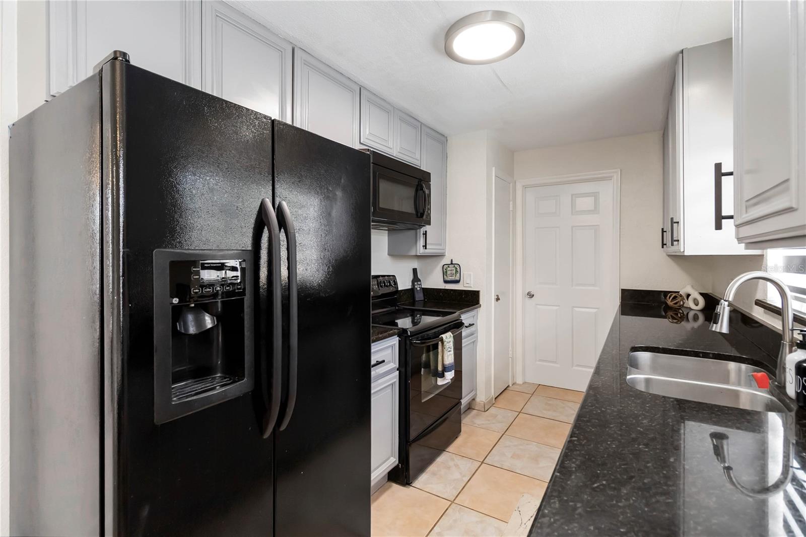 Image 10 of 25 For 8453 Mattituck Circle
