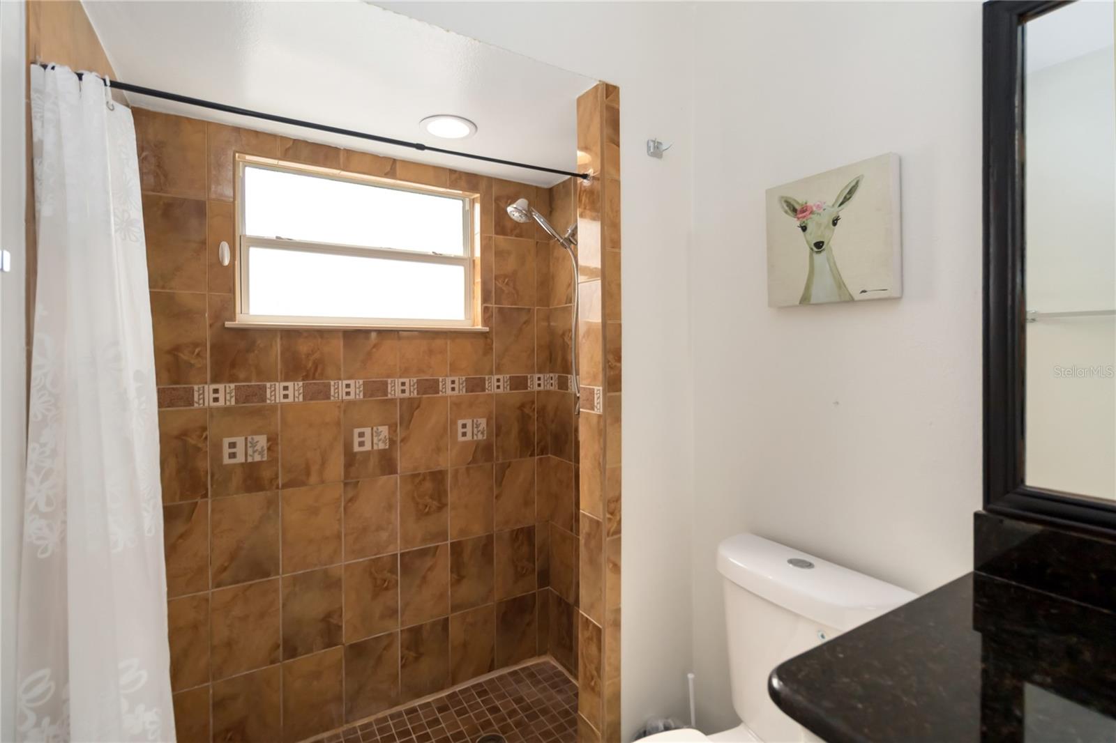 Image 13 of 25 For 8453 Mattituck Circle