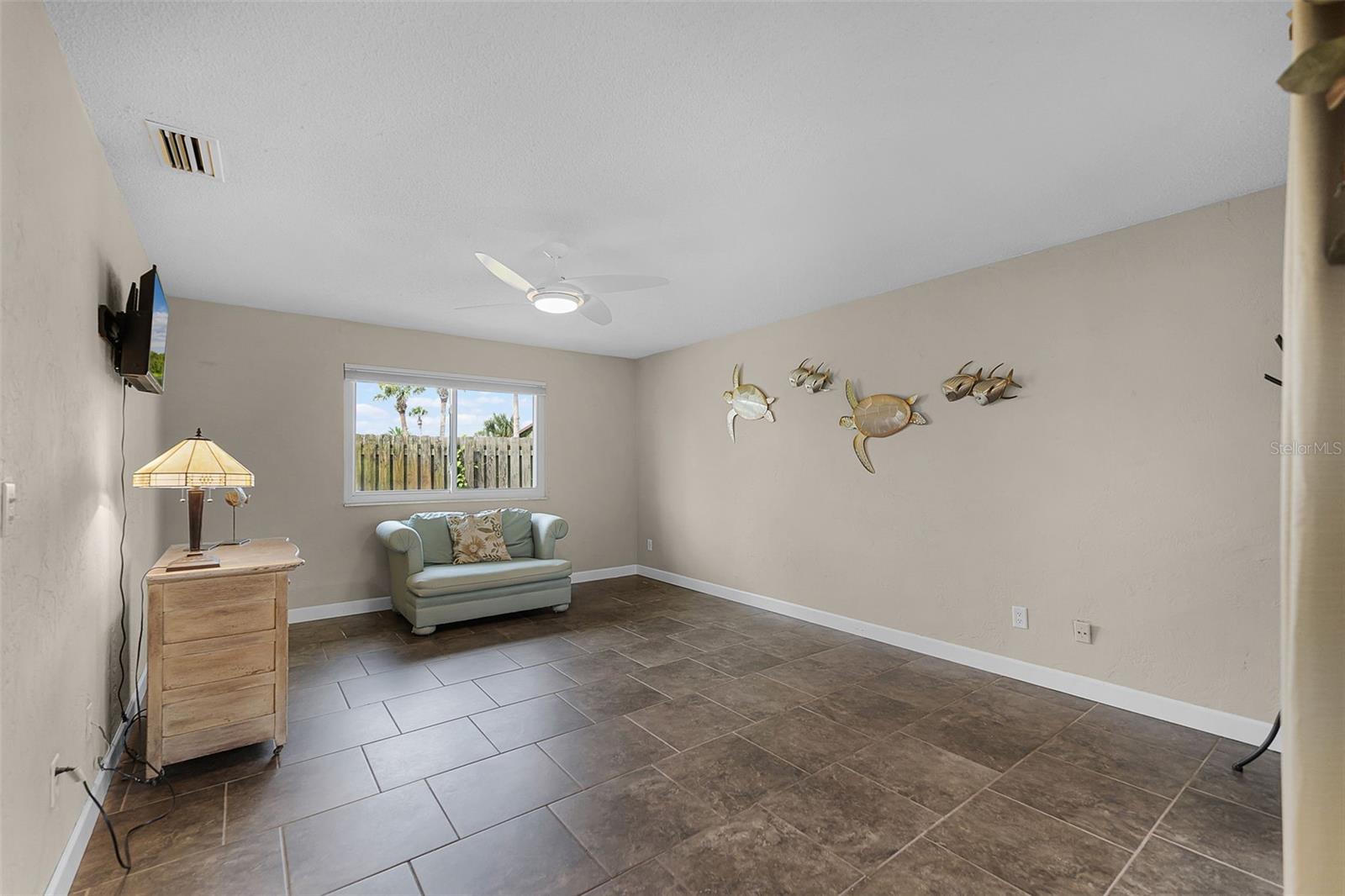Image 21 of 30 For 13 Seabridge Drive