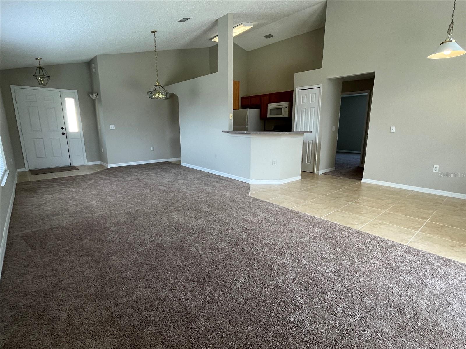 Image 4 of 18 For 615 Majesty Drive