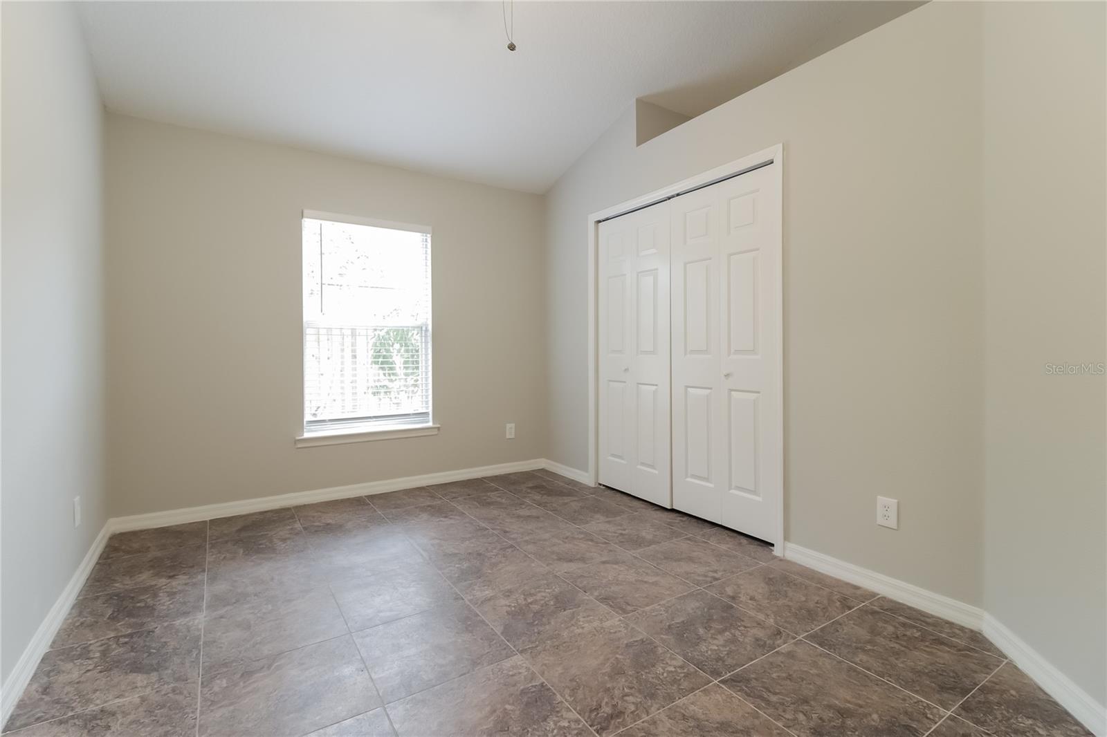 Image 15 of 17 For 2404 Shine Avenue