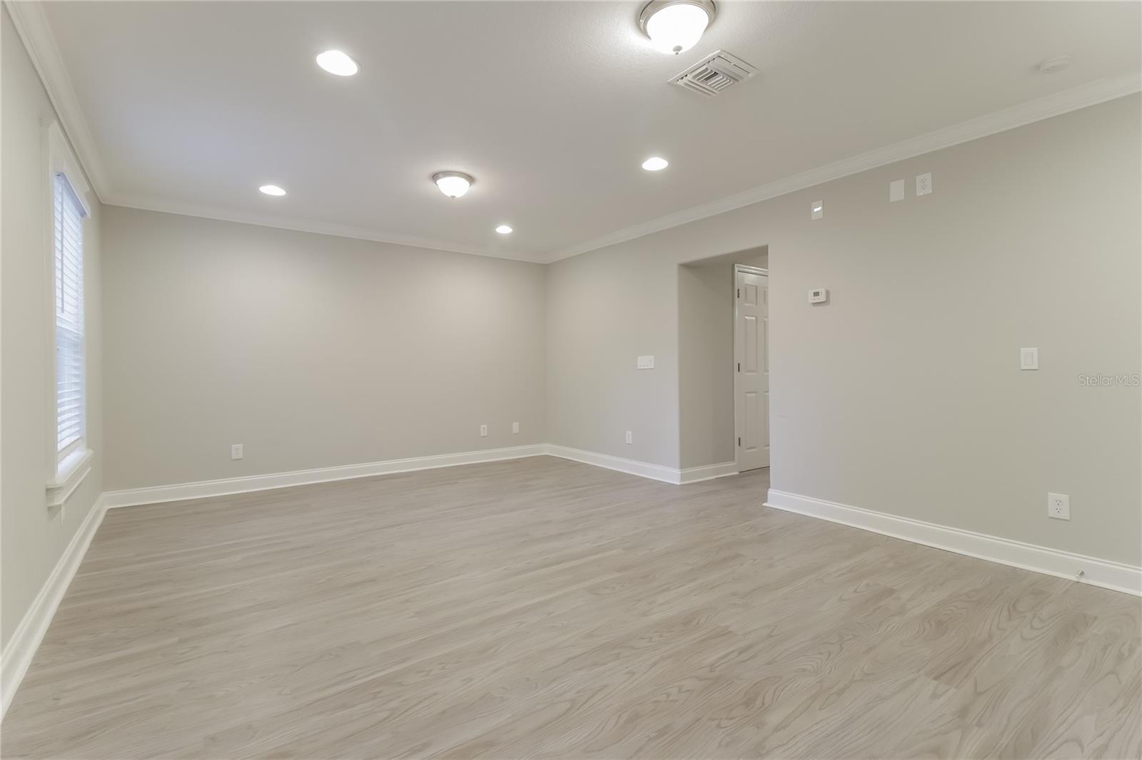 Image 16 of 17 For 2404 Shine Avenue