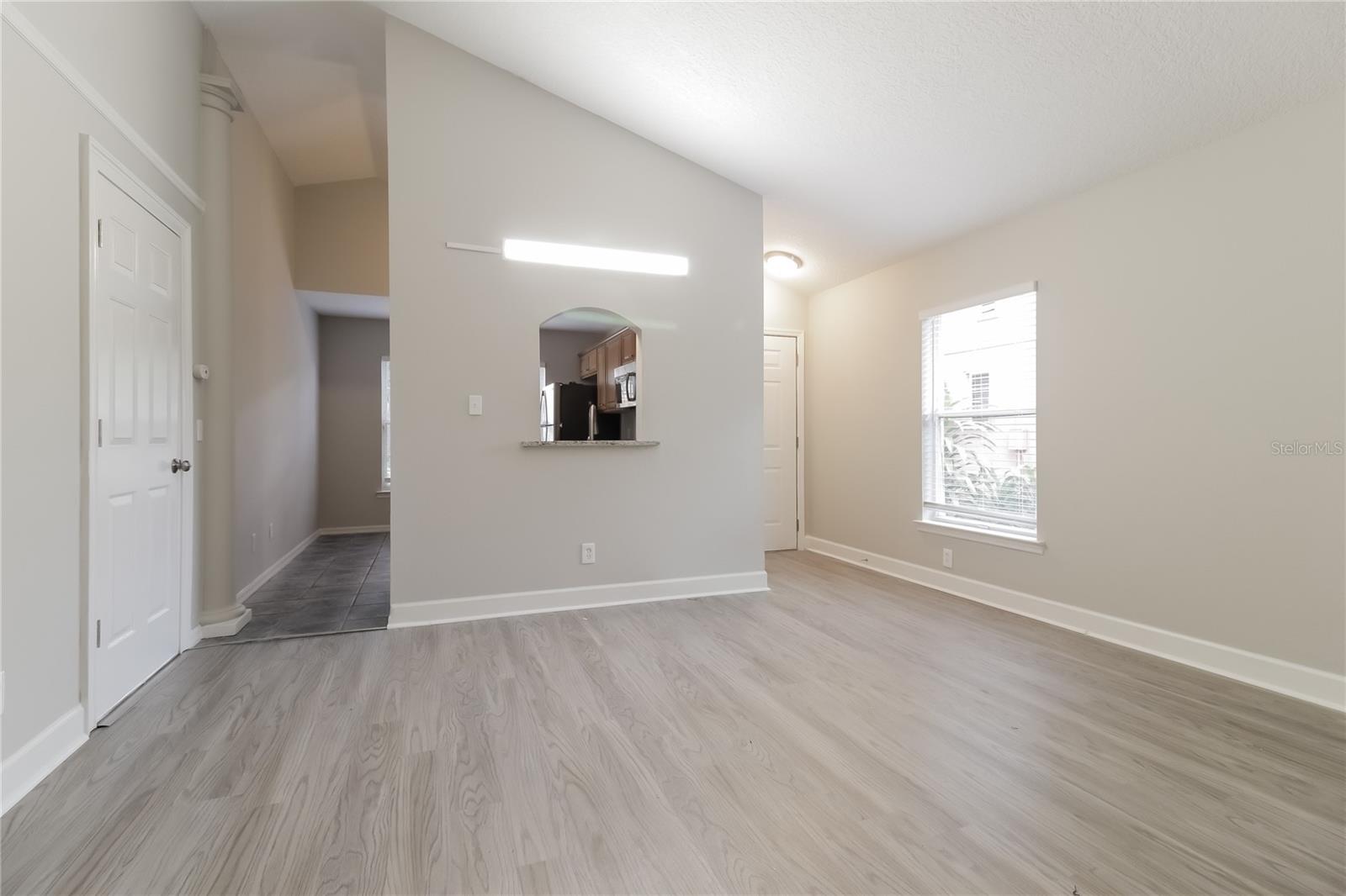 Image 7 of 17 For 2404 Shine Avenue