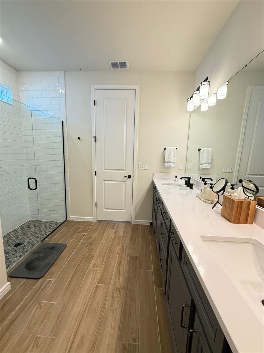 Image 10 of 23 For 3158 Voyager Avenue