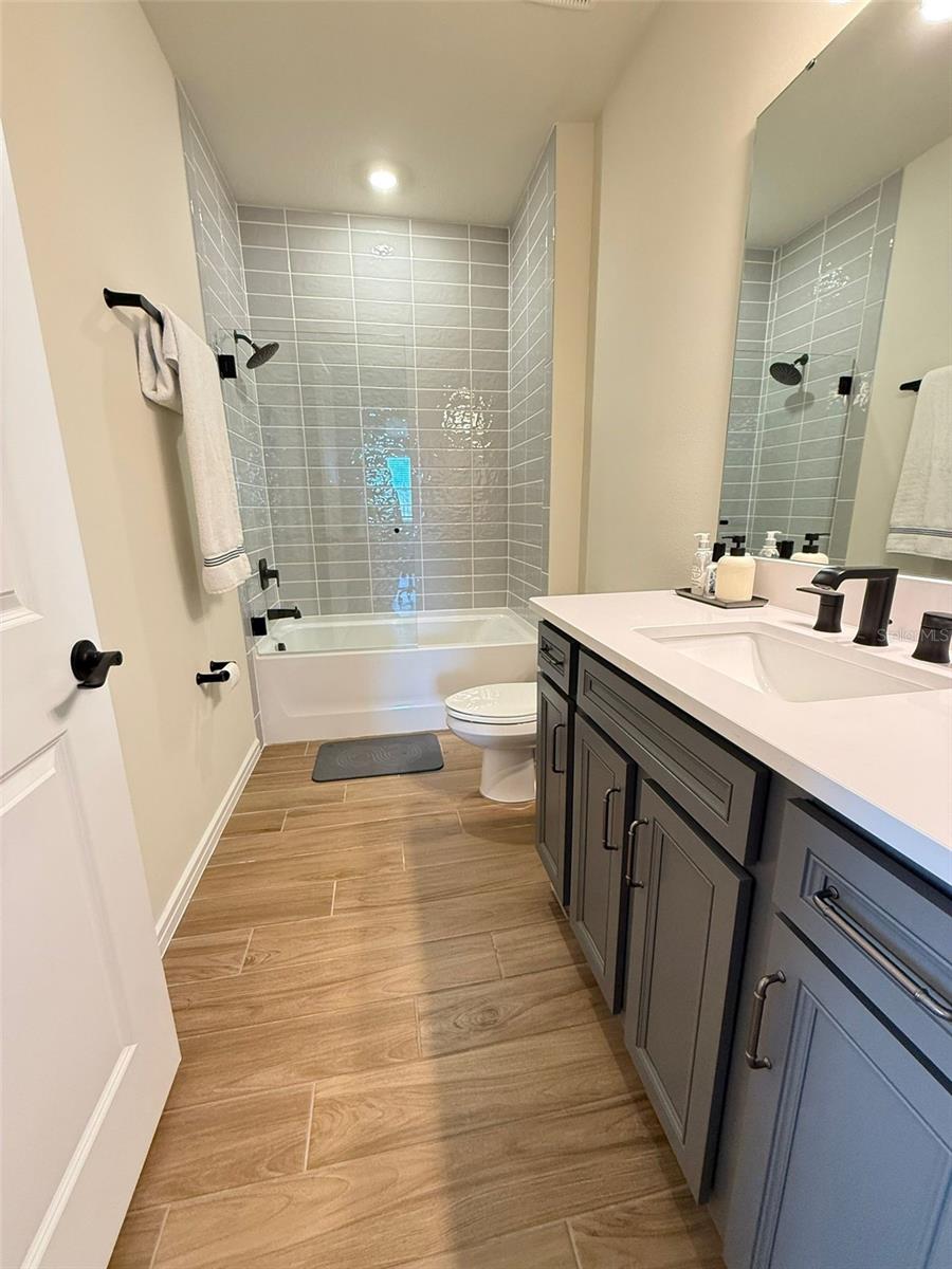 Image 16 of 23 For 3158 Voyager Avenue
