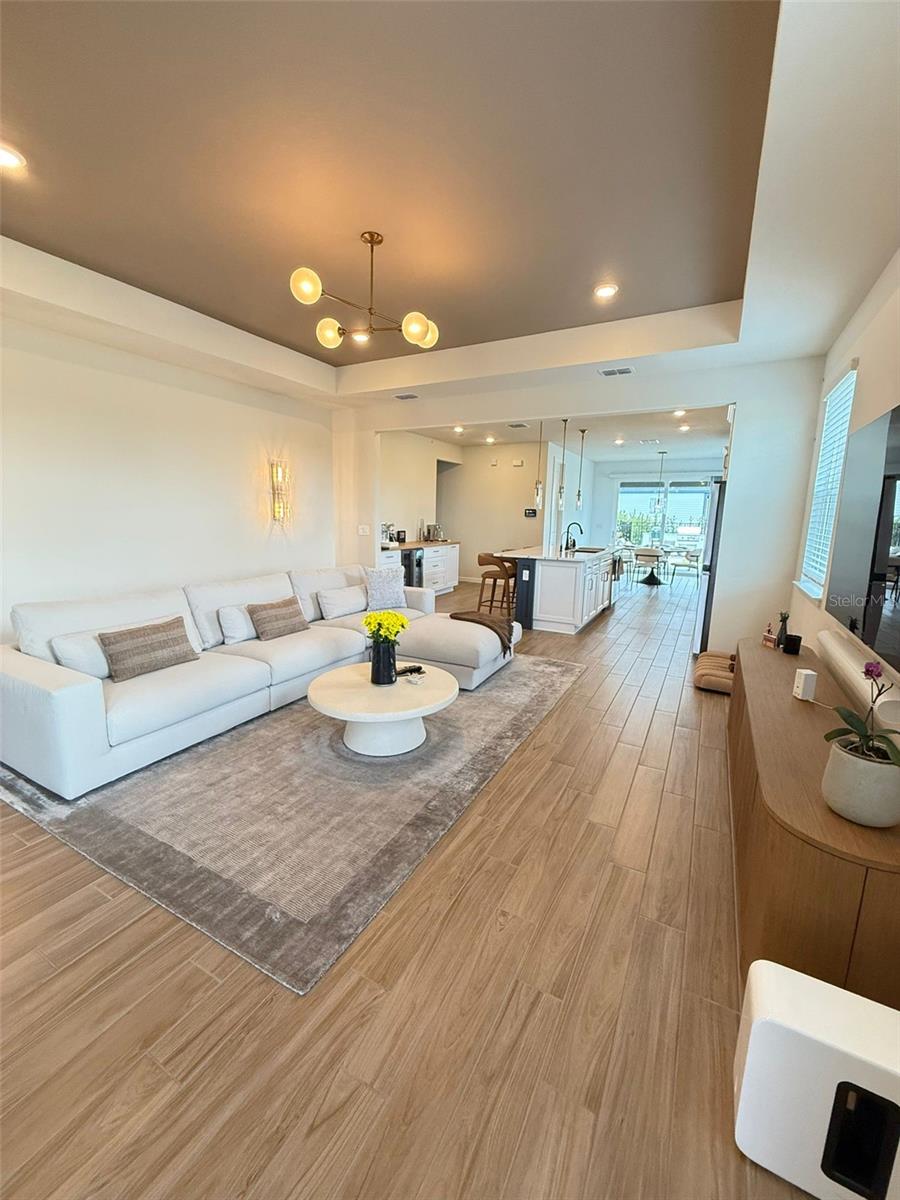 Image 3 of 23 For 3158 Voyager Avenue