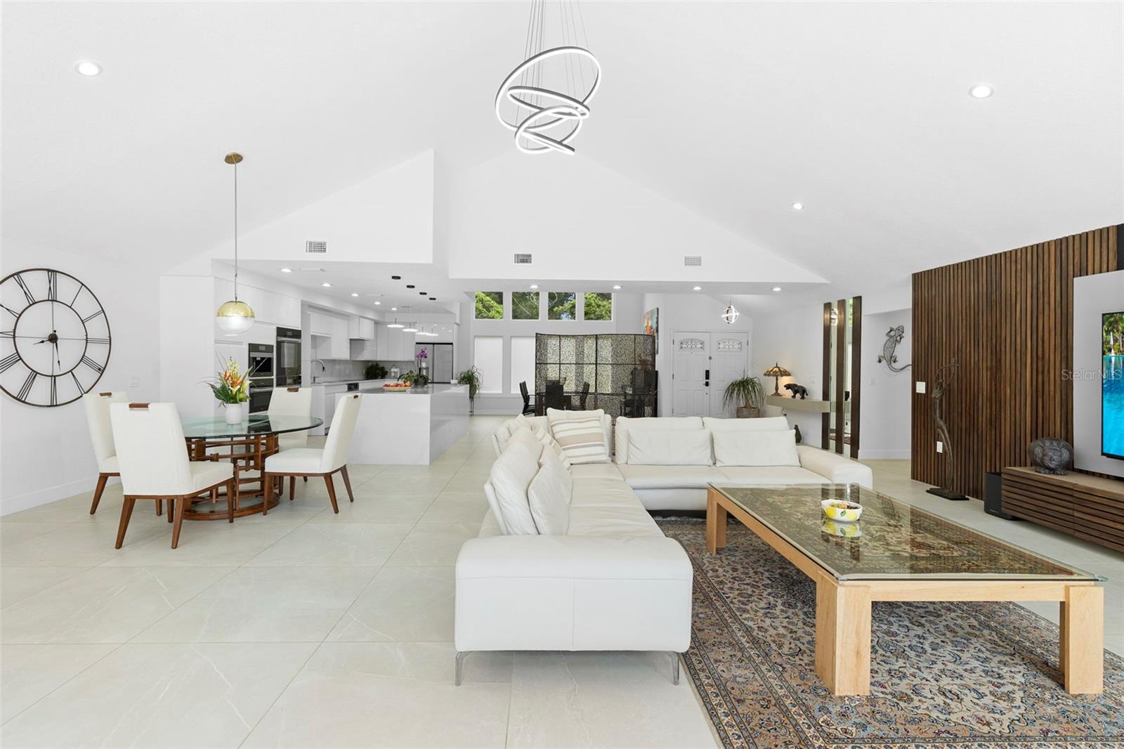 Image 17 of 92 For 7905 Chad Court
