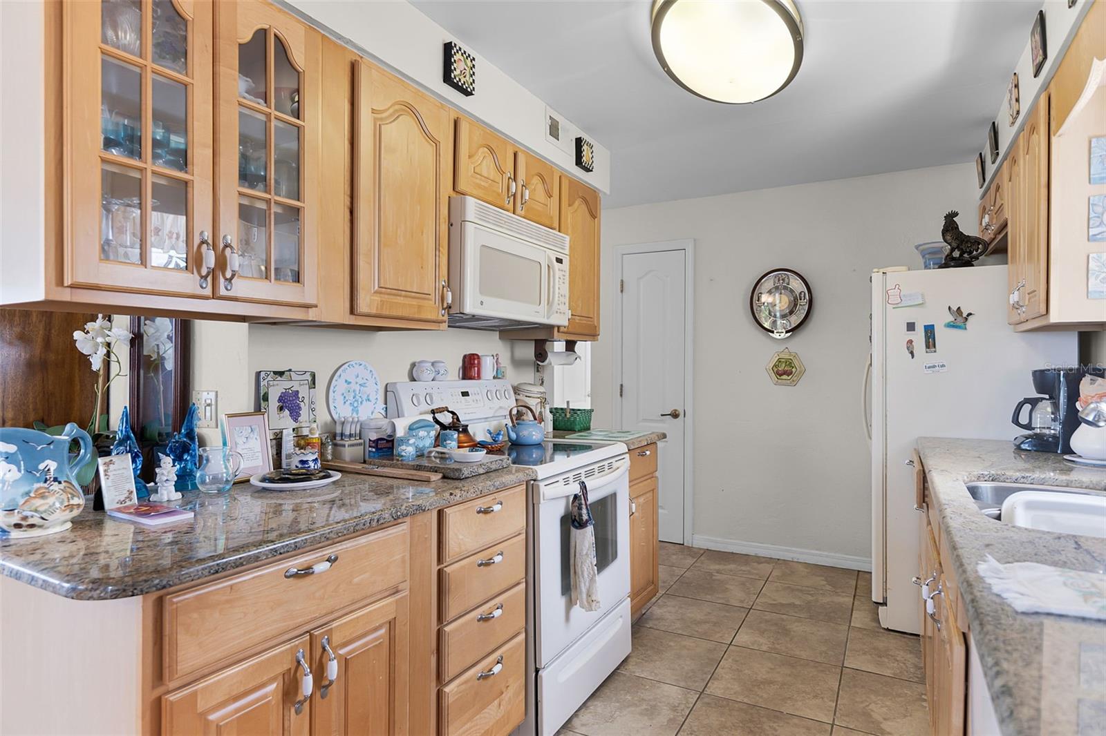 Image 9 of 69 For 3929 Atlantic Avenue