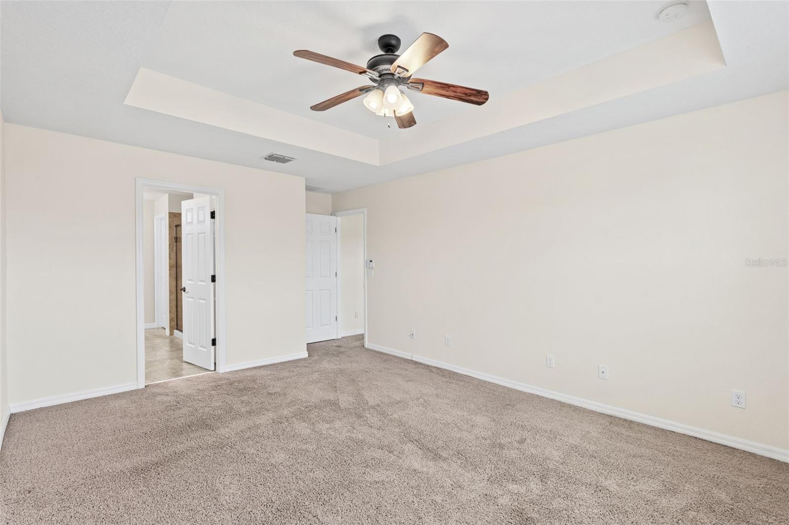 Image 23 of 38 For 951 Ginnie Way