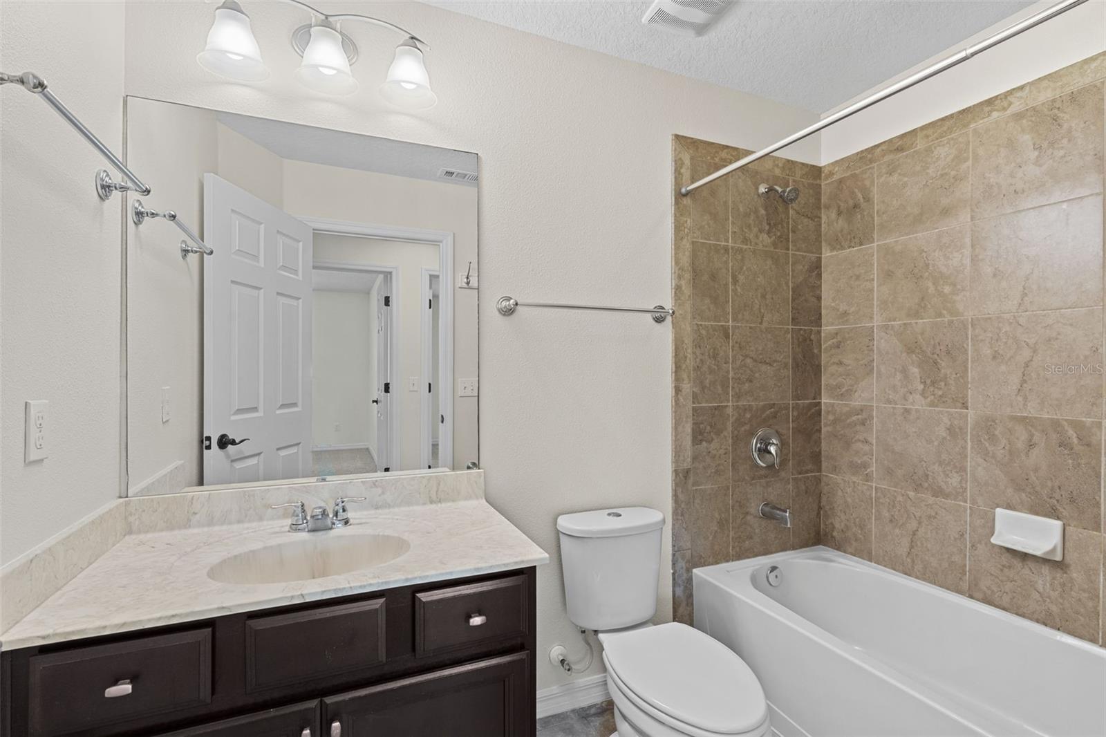 Image 29 of 38 For 951 Ginnie Way
