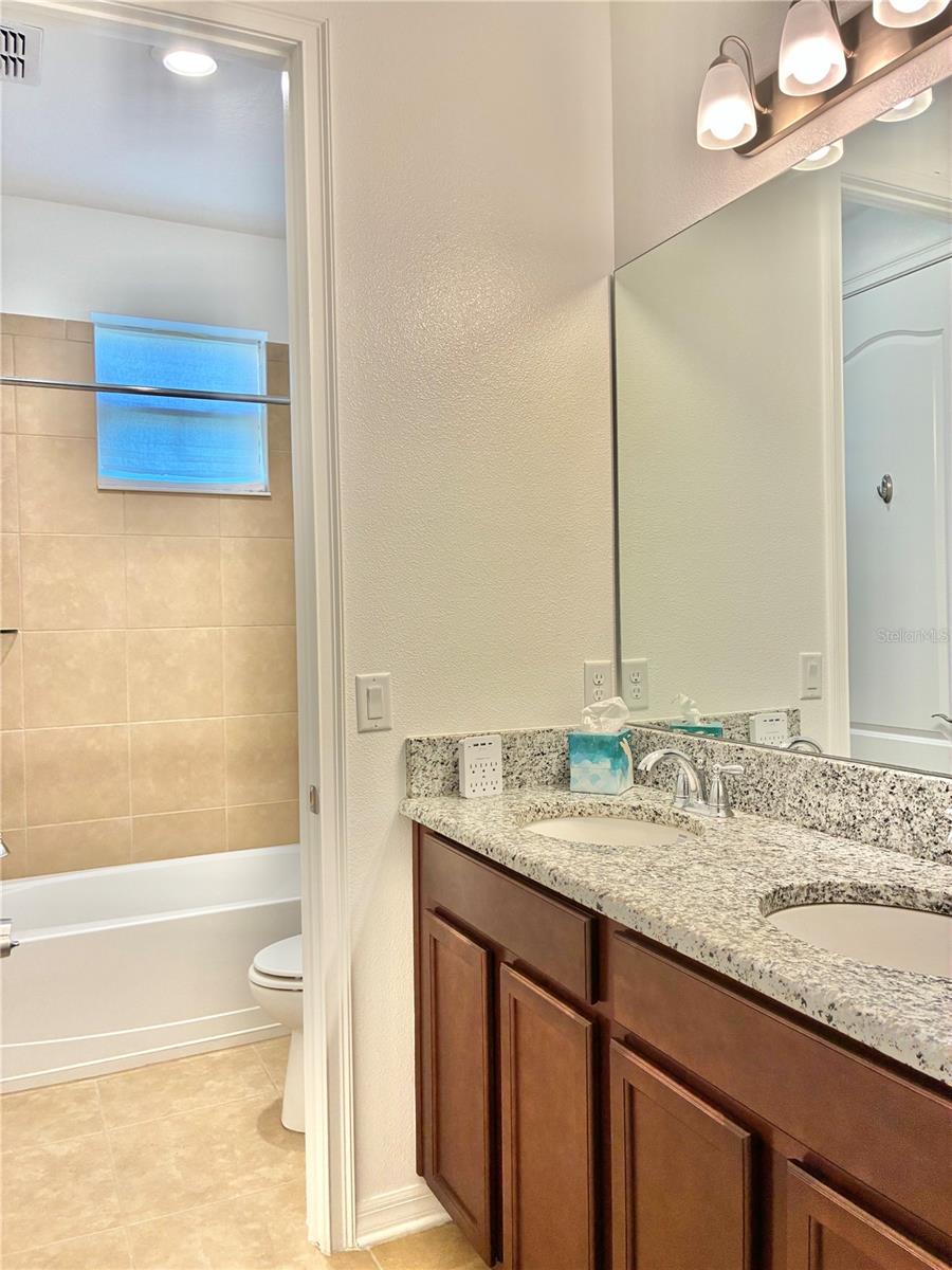 Image 31 of 63 For 14291 Swanley Street
